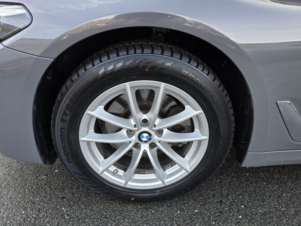 BMW 518d 110kW FACELIFT 2021 AUTOMAT LED + NAVI + PDC - DPH