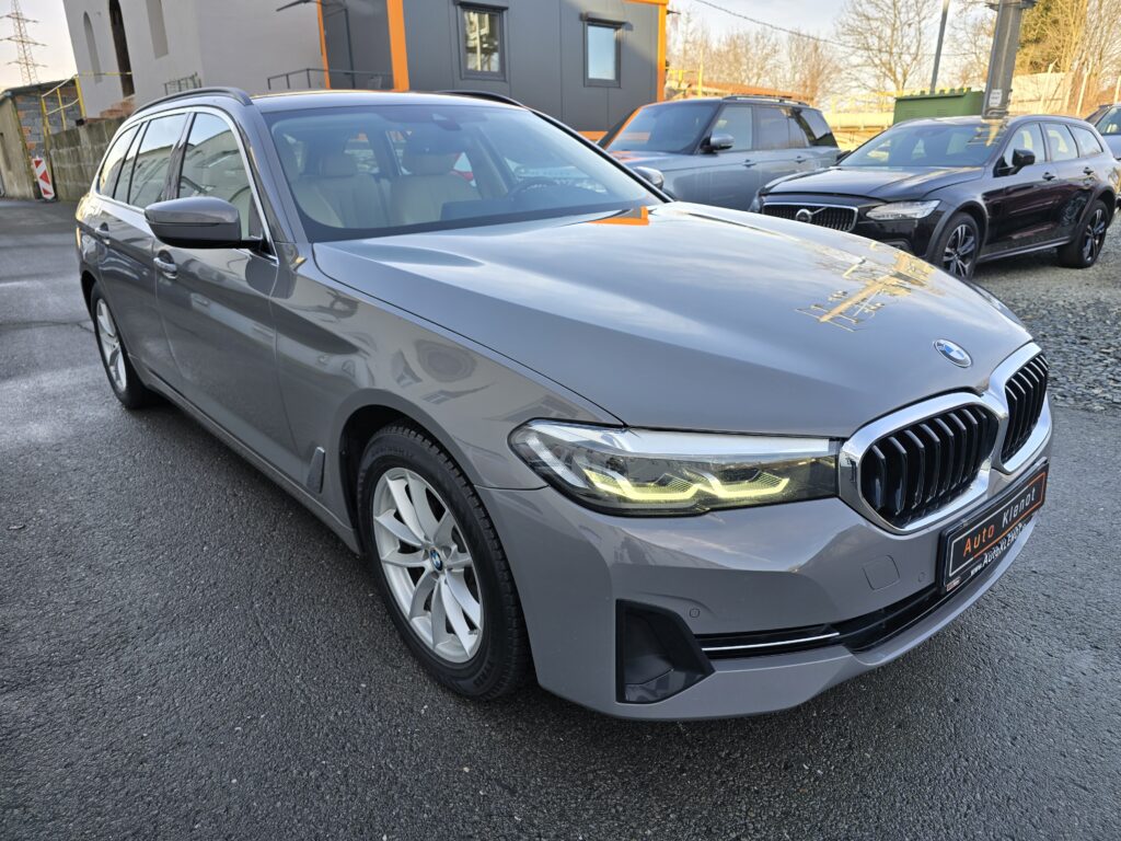 BMW 518d 110kW FACELIFT 2021 AUTOMAT LED + NAVI + PDC - DPH