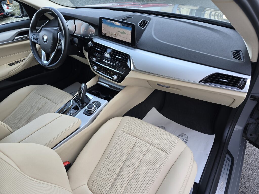 BMW 518d 110kW FACELIFT 2021 AUTOMAT LED + NAVI + PDC - DPH