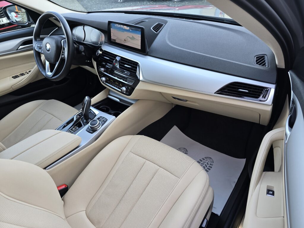 BMW 518d 110kW FACELIFT 2021 AUTOMAT LED + NAVI + PDC - DPH