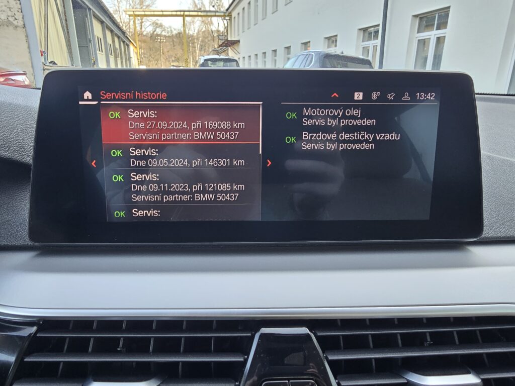 BMW 518d 110kW FACELIFT 2021 AUTOMAT LED + NAVI + PDC - DPH