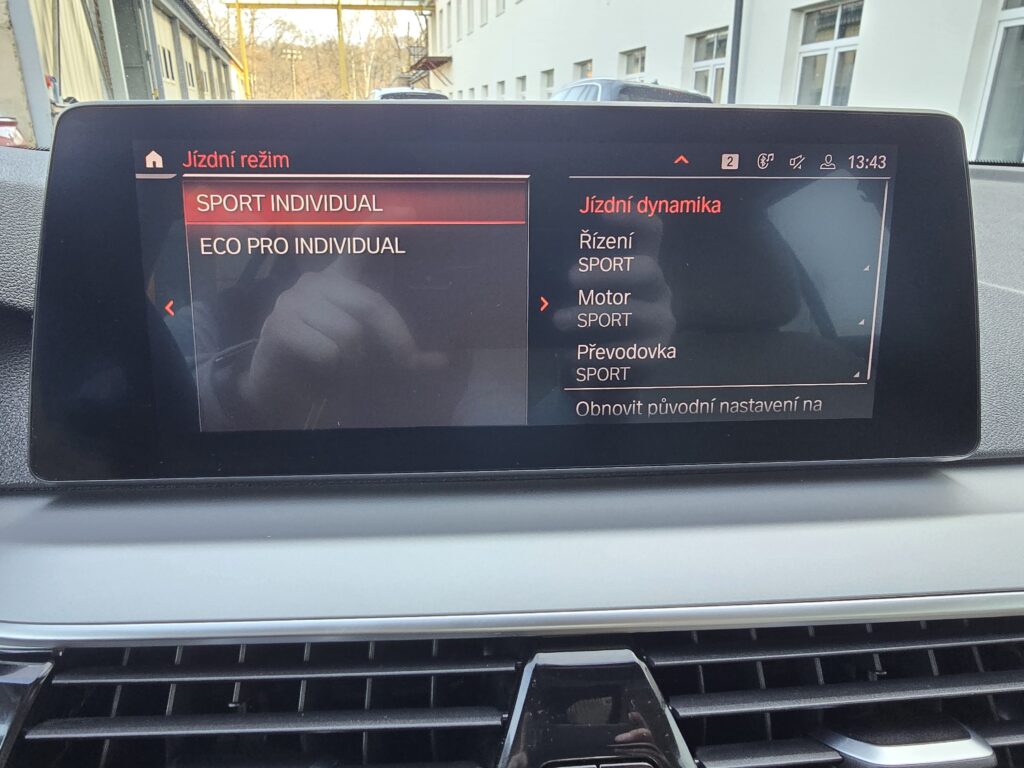 BMW 518d 110kW FACELIFT 2021 AUTOMAT LED + NAVI + PDC - DPH