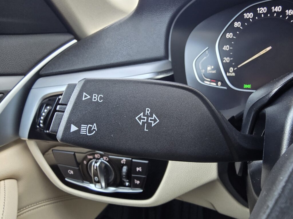 BMW 518d 110kW FACELIFT 2021 AUTOMAT LED + NAVI + PDC - DPH