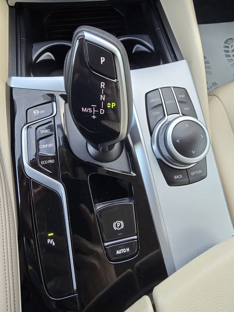 BMW 518d 110kW FACELIFT 2021 AUTOMAT LED + NAVI + PDC - DPH