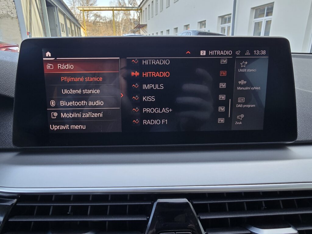 BMW 518d 110kW FACELIFT 2021 AUTOMAT LED + NAVI + PDC - DPH